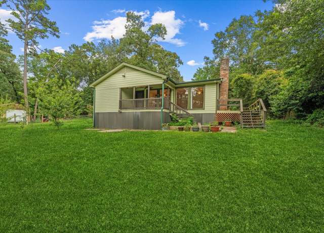 Property at 11104 Quinlan North Lake Dr, Conroe, TX 77303, 3 beds, 1.5 baths