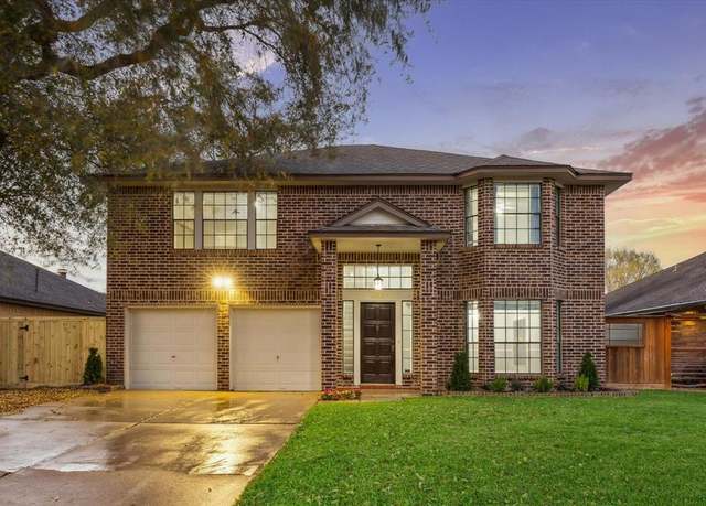 Property at 2206 Old Dixie Dr, Richmond, TX 77406, 4 beds, 2.5 baths