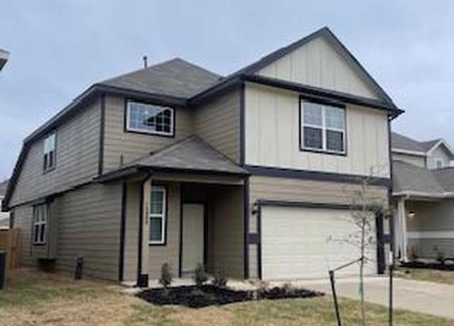 Property at 14008 Paddlefish Dr, Conroe, TX 77384, 4 beds, 2.5 baths