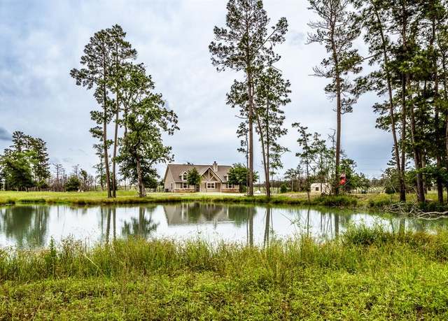 Property at 1916 Fm-247, Huntsville, TX 77320, 3 beds, 2 baths