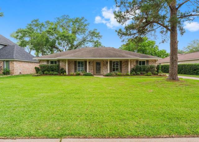 Property at 3914 Cypress Lake Dr, Spring, TX 77388, 4 beds, 2.5 baths