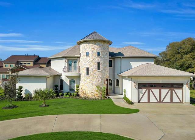 Property at 5912 T St, Katy, TX 77493, 4 beds, 3 baths