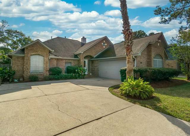 Property at 1110 Mabry Mill Rd, Houston, TX 77062, 3 beds, 2 baths