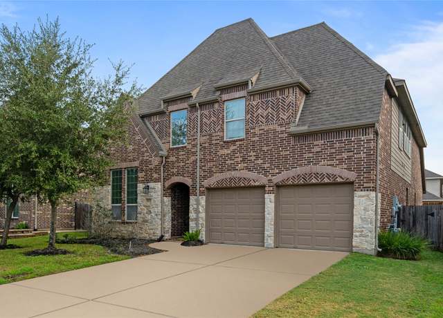 Property at 4831 Sunset Park Ln, Rosharon, TX 77583, 4 beds, 3.5 baths