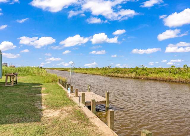 Property at 1306 Mabry St, Gilchrist, TX 77617