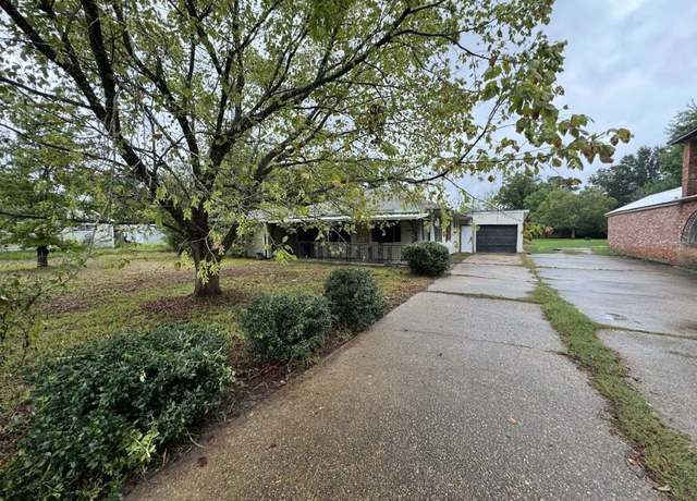 Property at 2370 Granger Dr, Bridge City, TX 77611, 2 beds, 1 bath