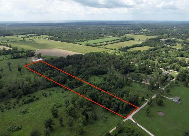 Property at 588 Mallet Ln Ln, Liberty, TX 77575
