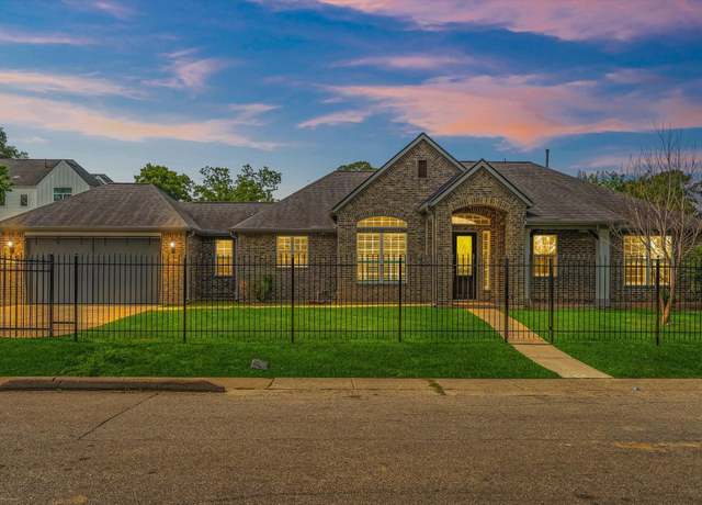 Property at 929 Oak St, Houston, TX 77018, 5 beds, 3.5 baths