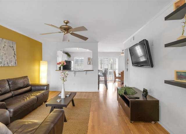 Property at 6202 Skyline Dr #50, Houston, TX 77057, 2 beds, 2 baths