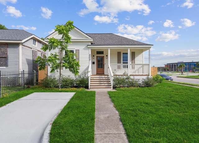 Property at 1512 41st St, Galveston, TX 77550, 3 beds, 2 baths