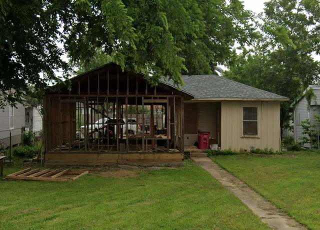 Property at 1623 W 6th St, Freeport, TX 77541, 3 beds, 2 baths