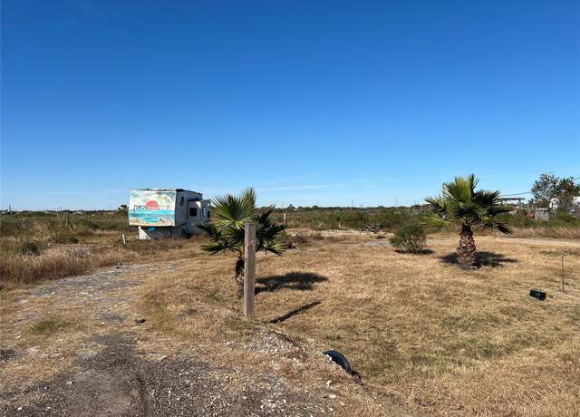 Property at 704 18th St, San Leon, TX 77539