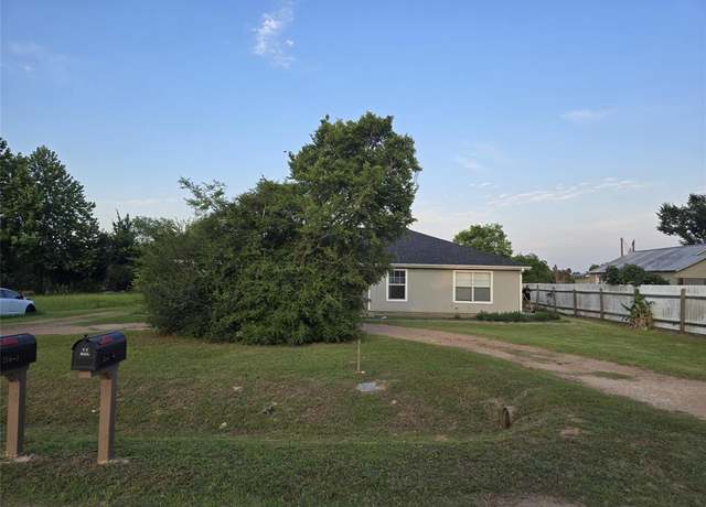 Property at 256 Alleda Rd, Prairie View, TX 77484, 3 beds, 1 bath