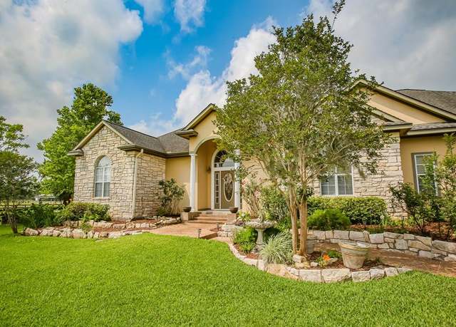 Property at 1092 Riverview Rnch, Brazoria, TX 77422, 3 beds, 2.5 baths