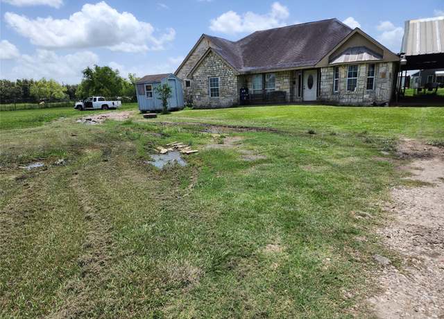 Property at 6815 Beard Rd, Needville, TX 77461, 6 beds, 2.5 baths
