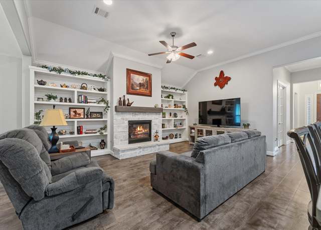 Property at 137 Gray Vervain Ct, Montgomery, TX 77316, 2 beds, 2 baths