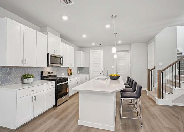Property at 4103 Fig Grove Dr, Houston, TX 77080, 3 beds, 2.5 baths