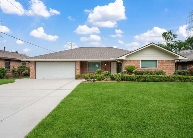 Property at 1506 Foxwood Rd, Houston, TX 77008, 3 beds, 2 baths