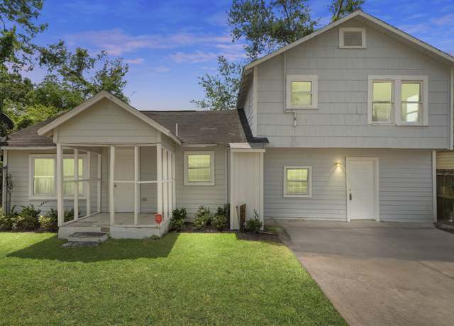 Property at 1016 Apache St, Houston, TX 77022, 2 beds, 2 baths