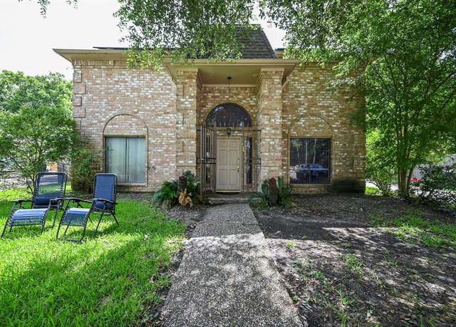Property at 11811 Braesridge Dr, Houston, TX 77071, 6 beds, 4.5 baths
