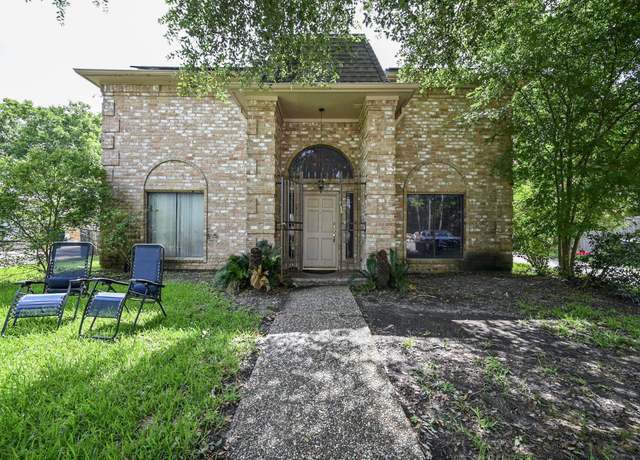 Property at 11811 Braesridge Dr, Houston, TX 77071, 6 beds, 4.5 baths