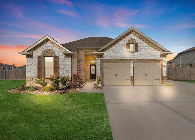 Property at 12214 N Chestnut Hills Dr, Conroe, TX 77303, 3 beds, 2 baths