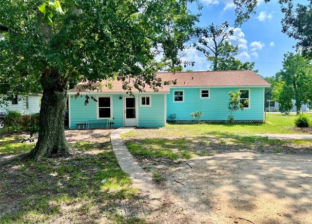 Property at 3114 Ridgefield Rd, La Porte, TX 77571, 3 beds, 2 baths