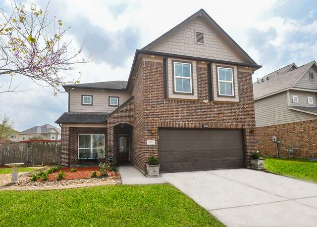 Property at 2611 Fawn Mtn, Fresno, TX 77545, 5 beds, 2.5 baths