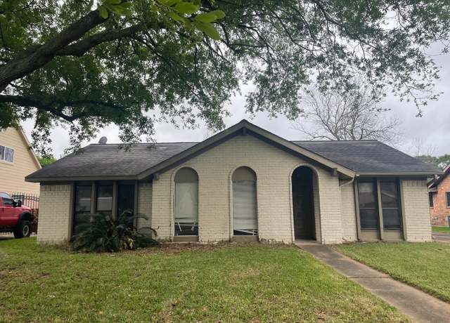 Property at 11434 Sagewillow Ln, Houston, TX 77089, 3 beds, 2 baths