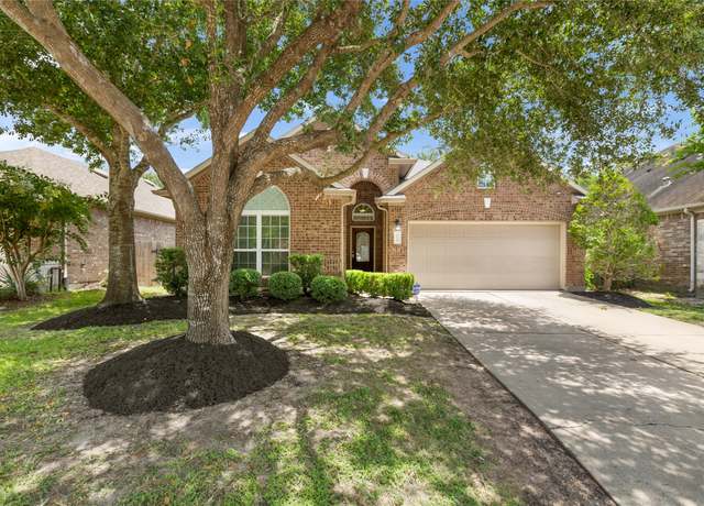 Property at 9610 W Amber Bluff Ln, Katy, TX 77494, 3 beds, 2 baths
