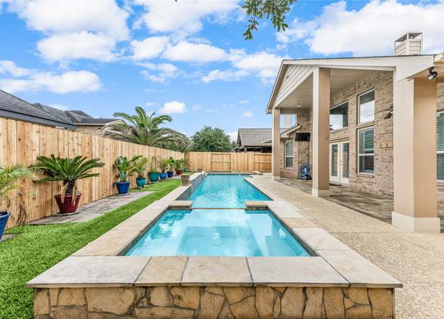 Property at 4707 Middlewood Manor Ln, Katy, TX 77494, 4 beds, 4.5 baths