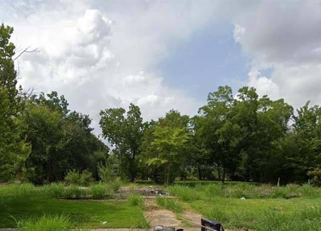 Property at 5106 Pershing St, Houston, TX 77033