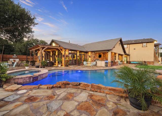 Property at 5022 Riverview Dr, Alvin, TX 77511, 3 beds, 7.5 baths