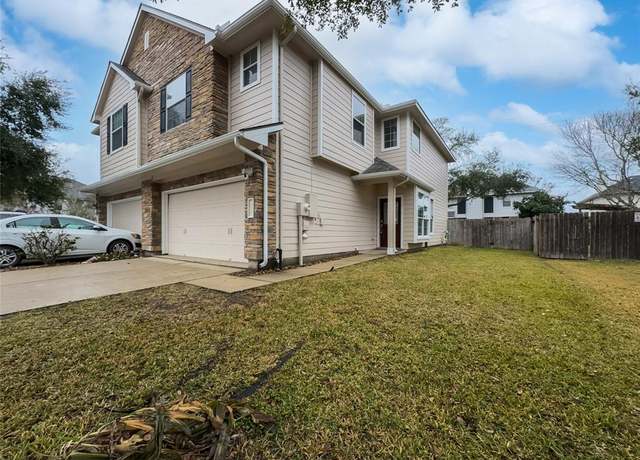 Property at 313 Brandy Ridge Ln, Dickinson, TX 77539, 3 beds, 2.5 baths