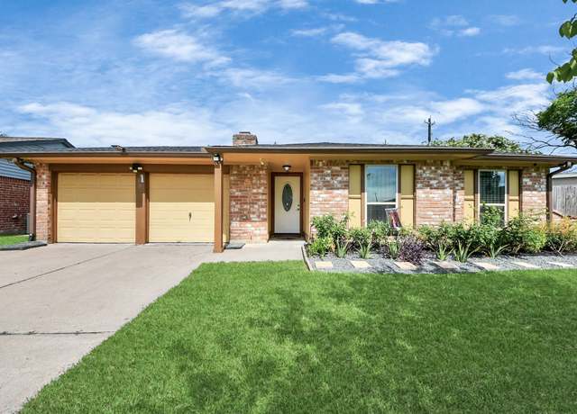 Property at 6102 S Briar Bayou Dr, Houston, TX 77072, 4 beds, 2 baths