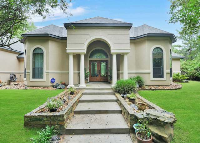 Property at 26150 Crown Ranch Blvd, Montgomery, TX 77316, 3 beds, 2.5 baths