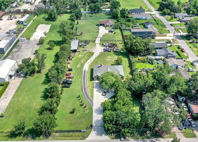 Property at 1804 Esther Dr, Houston, TX 77088, 7 beds, 4.5 baths