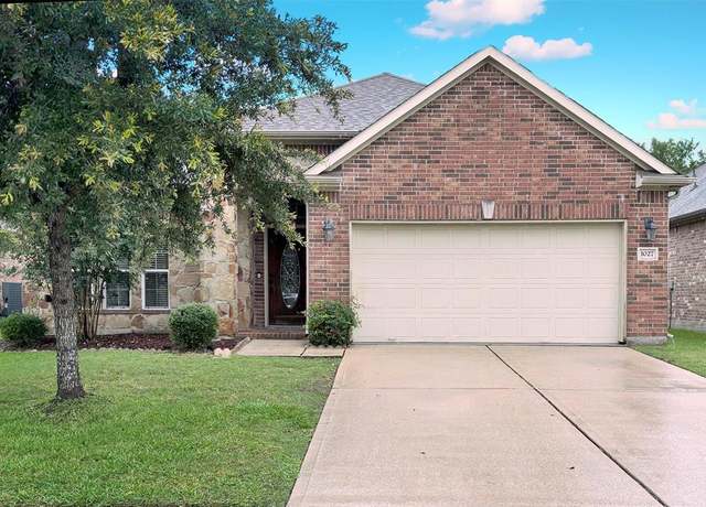 Property at 1027 Nantucket St, Pasadena, TX 77503, 4 beds, 2 baths