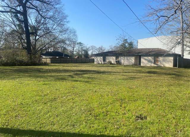 Property at 23120 E Wildwood Rd, Porter, TX 77365, 3 beds, 1 bath