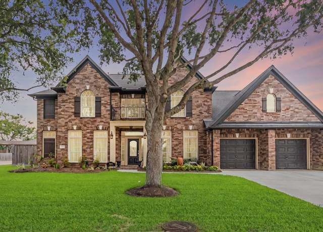 Property at 1886 Pampas Trail Dr Dr, Friendswood, TX 77546, 5 beds, 3.5 baths