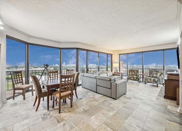 Property at 3350 Mccue Rd #1504, Houston, TX 77056, 3 beds, 2.5 baths