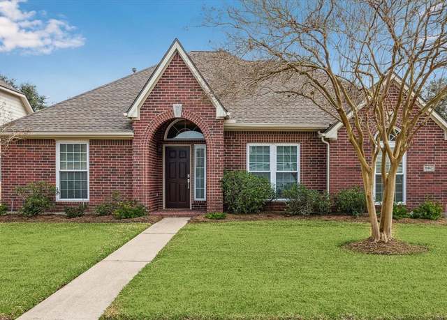 Property at 8410 Preston Dr, Pearland, TX 77584, 3 beds, 2 baths