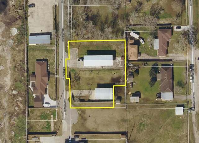 Property at 3733 County Road 101b, Pearland, TX 77584, 2 beds, 2 baths