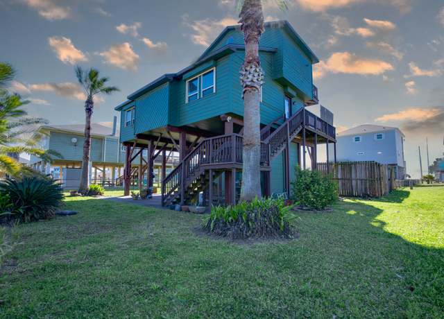 Property at 140 Ocean View Dr, Crystal Beach, TX 77650, 3 beds, 2 baths