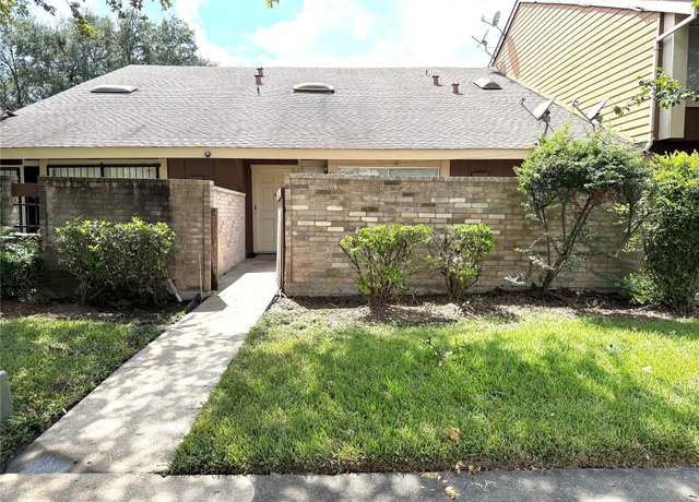 Property at 12606 Newbrook Dr, Houston, TX 77072, 2 beds, 1.5 baths