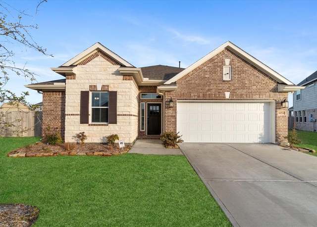 Property at 14054 S River Dr, Baytown, TX 77523, 4 beds, 2.5 baths