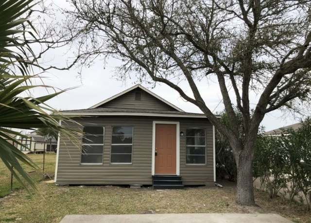Property at 636 5th St, San Leon, TX 77539, 2 beds, 1 bath