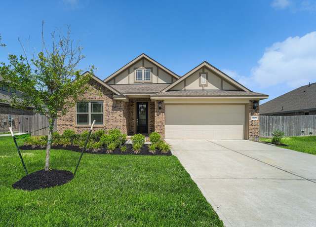 Property at 15207 Lakewood Ave, Mont Belvieu, TX 77523, 4 beds, 3 baths