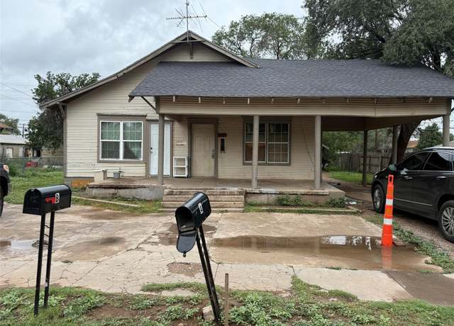 Property at 1916 Avenue O, Lubbock, TX 79411, 2 beds, 2 baths