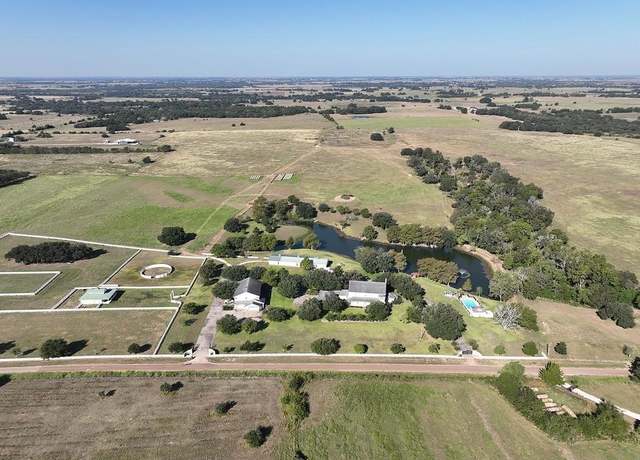 Property at 10777 Mazoch Rd, Weimar, TX 78962, 6 beds, 5.5 baths